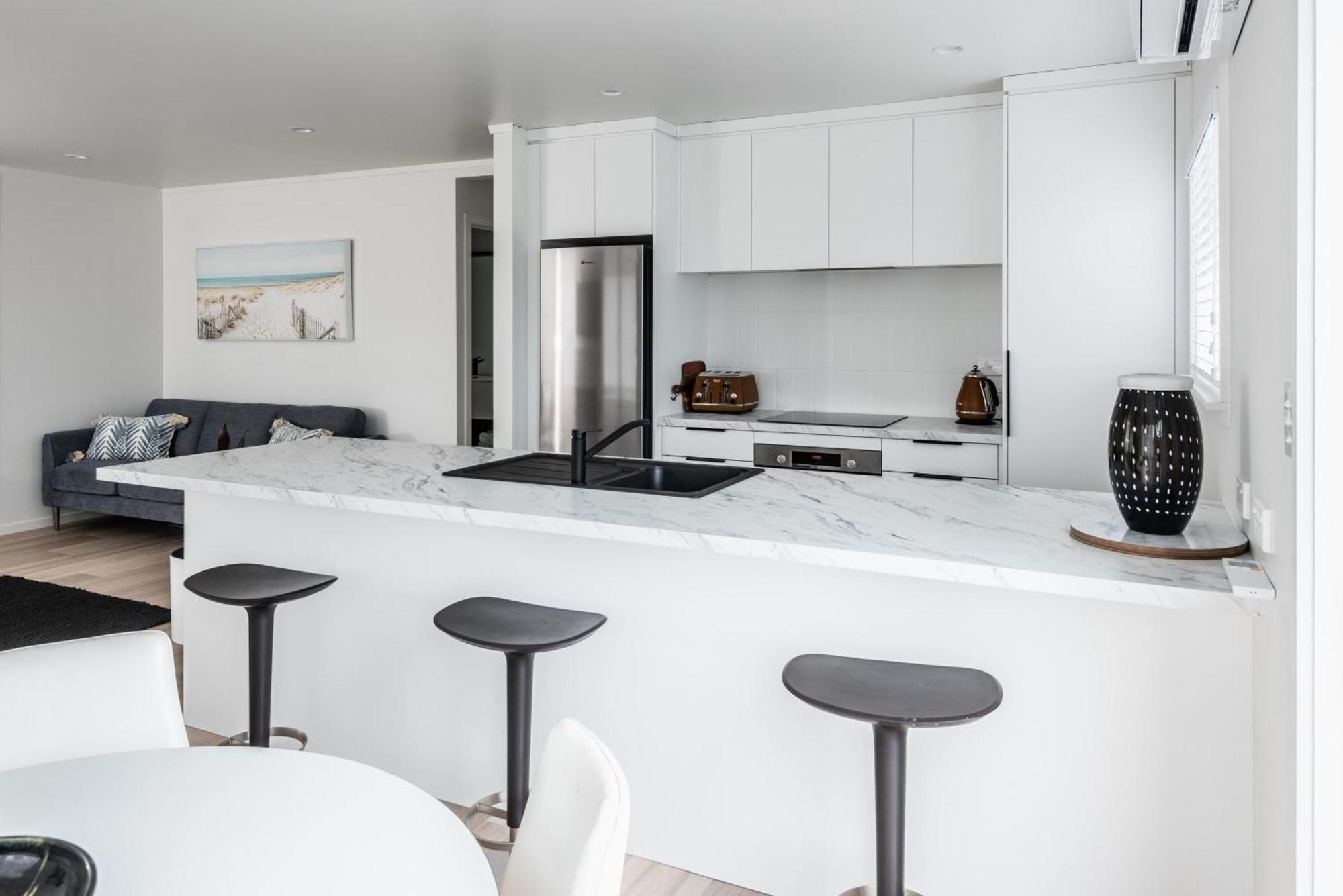 Awesome Beach House On Oceanview Road Mount Maunganui Exteriör bild